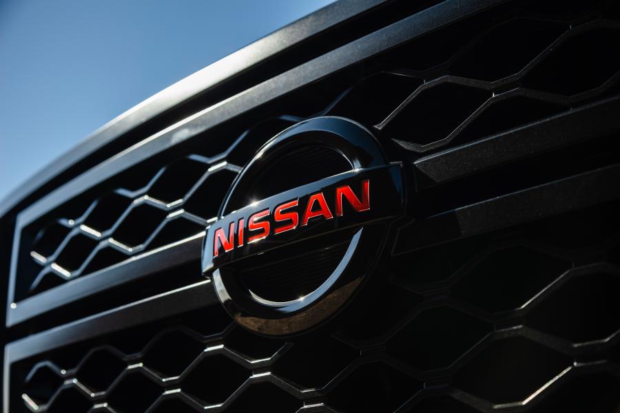 Логотип Nissan Titan XD PRO-4X Crew Cab 2019 года  (фото 4 из 34)